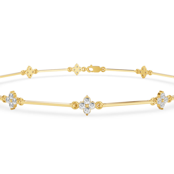 Clover Setting Diamond Bracelet