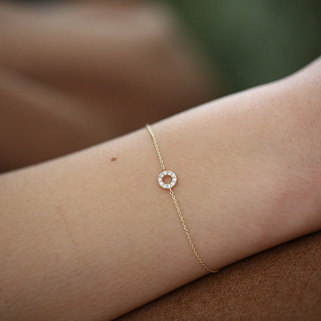 Dainty Diamond Round Disc Bracelet
