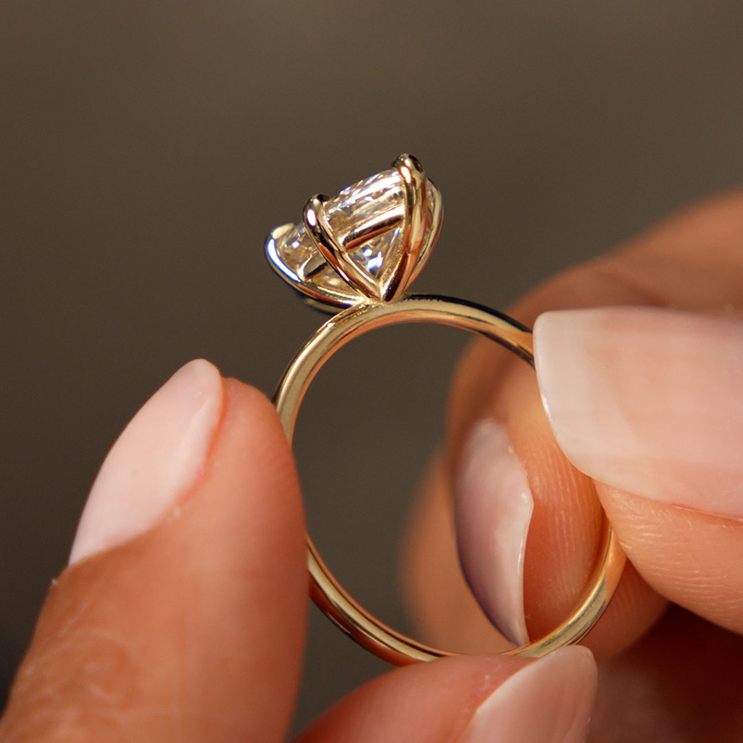 Marquise Shape Solitaite Lab Grown Diamond Prong Setting Engagement Ring