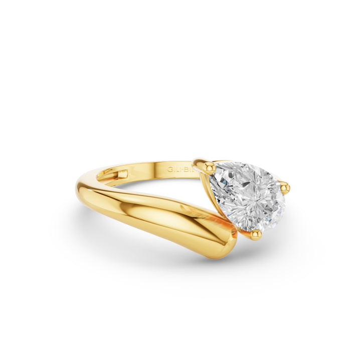 Pear Shaped Lab Grown Diamond WIth Twist Band Ring