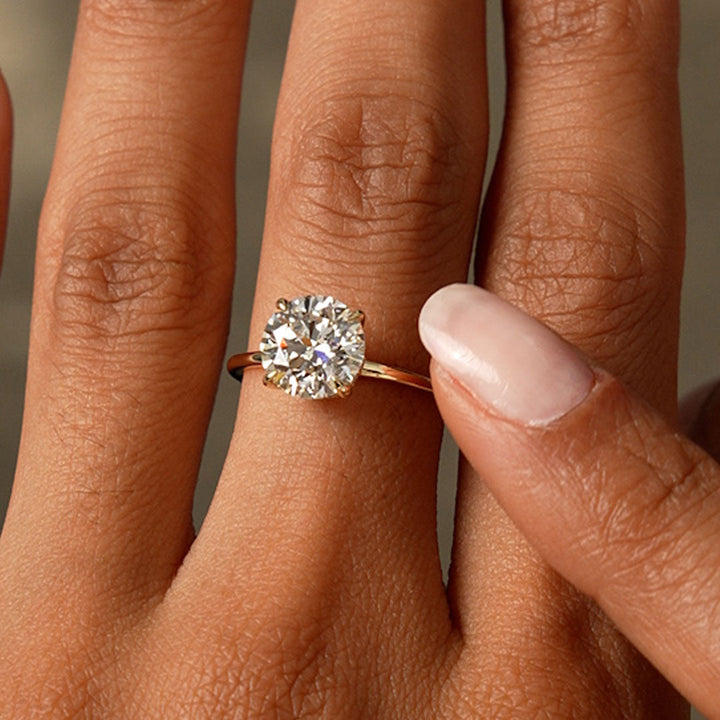 Round Brilliant Lab Grown Diamond Engagement Ring with Hidden Halo