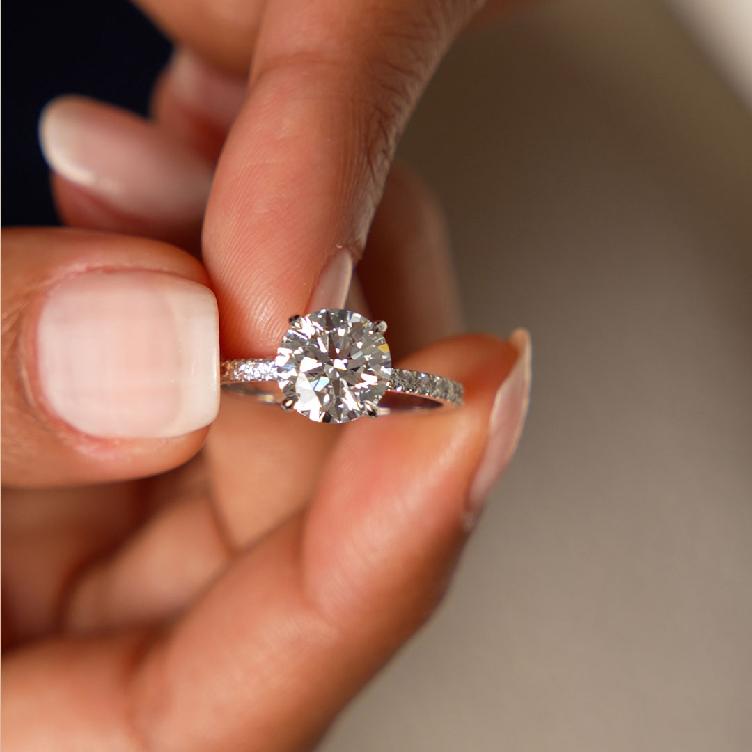 Round Brilliant Lab Grown Diamond Pave Setting with Hidden Halo