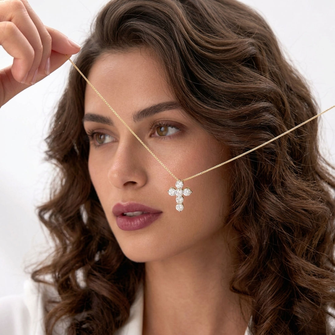 Round Diamond Cross Pendant Necklace