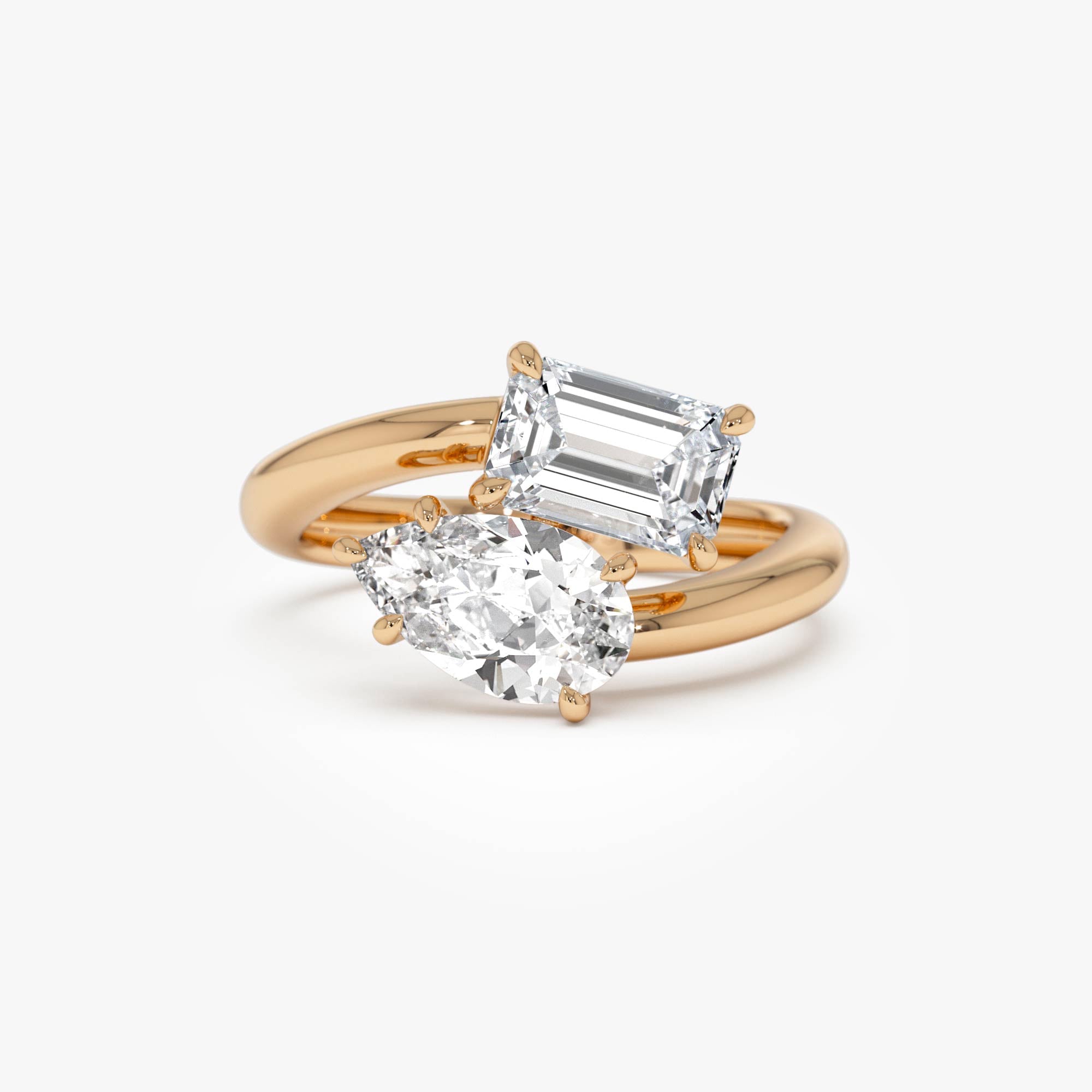 Toi et Moi Emerald And Pear Shape Sleek Design Diamond Ring