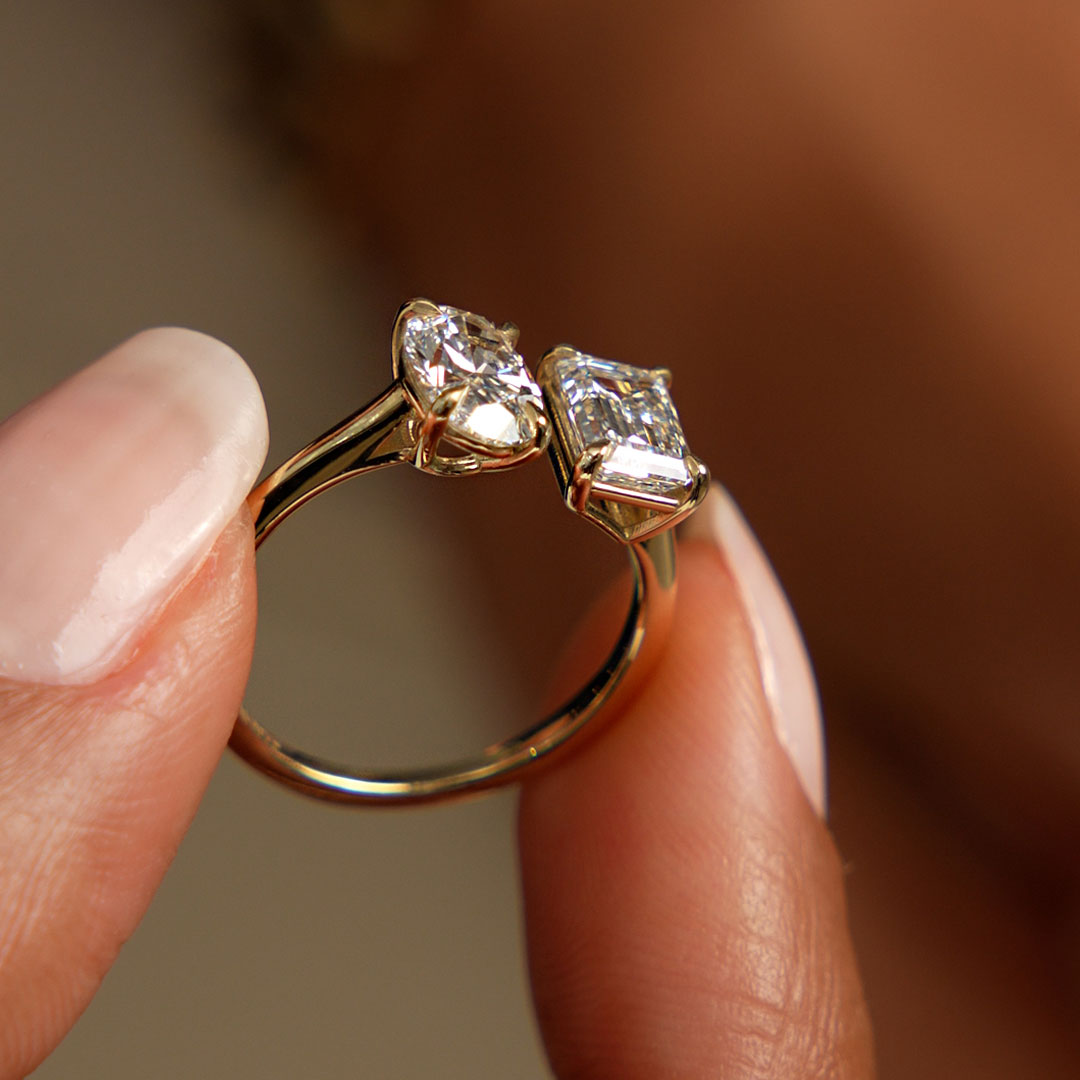 Toi et Moi Emerald Oval Cut Lab Grown Diamond Ring
