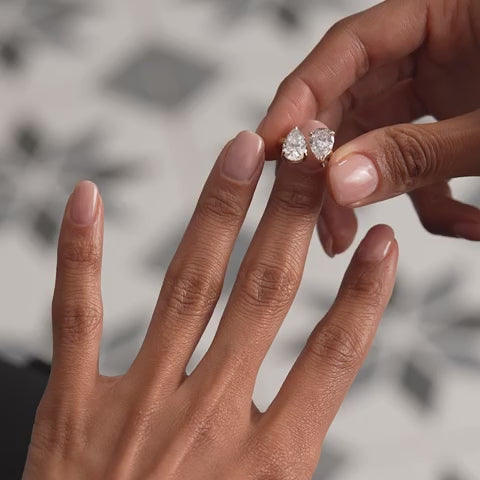 Pear Shaped Lab Grown Diamond Toi et Moi Ring